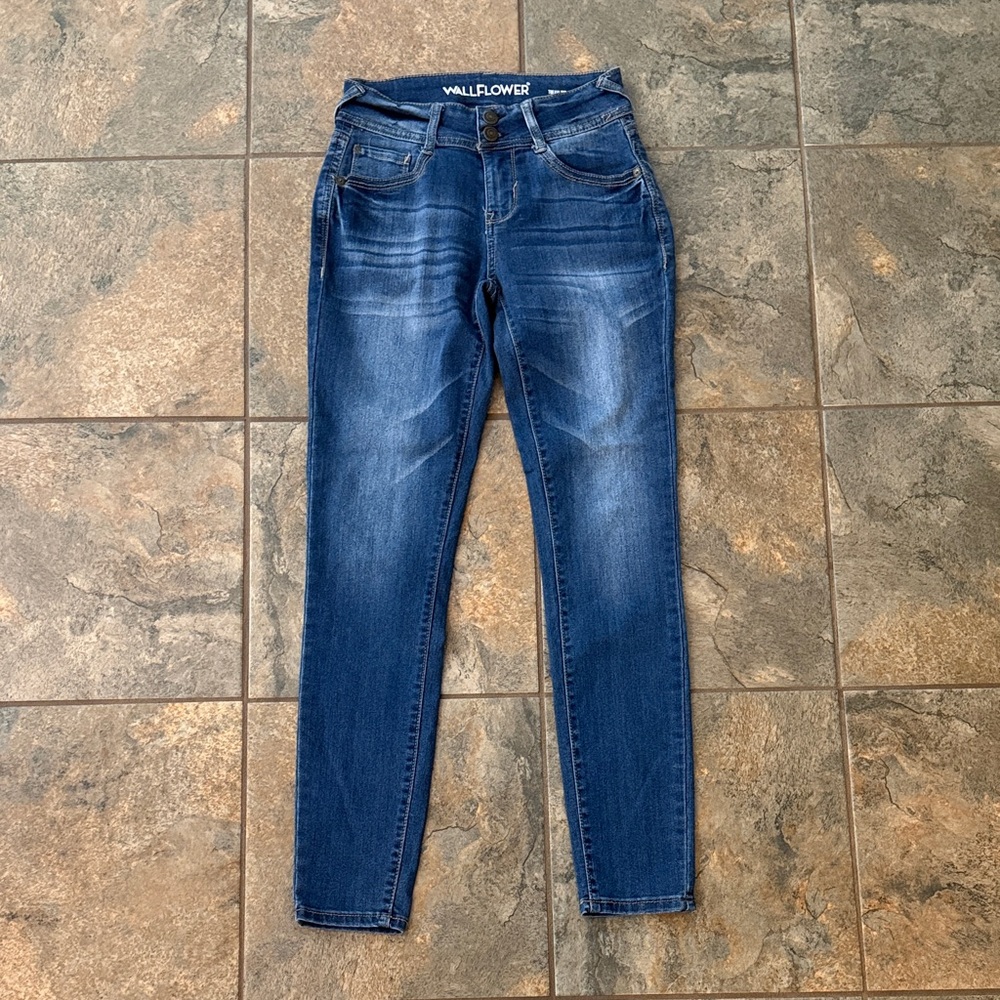 Wallflower Juniors Dark Blue Skinny Jeans